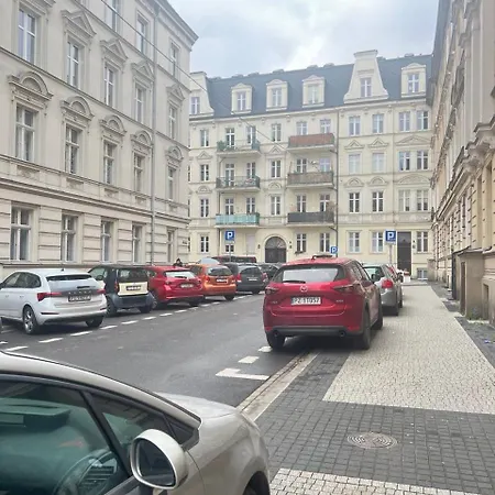 Apartment Nowoczesna Kawalerka W Zabytkowej Kamienicy W Centrum Miasta