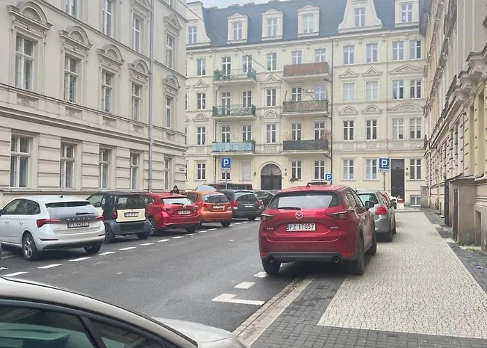 아파트 Nowoczesna Kawalerka W Zabytkowej Kamienicy W Centrum Miasta