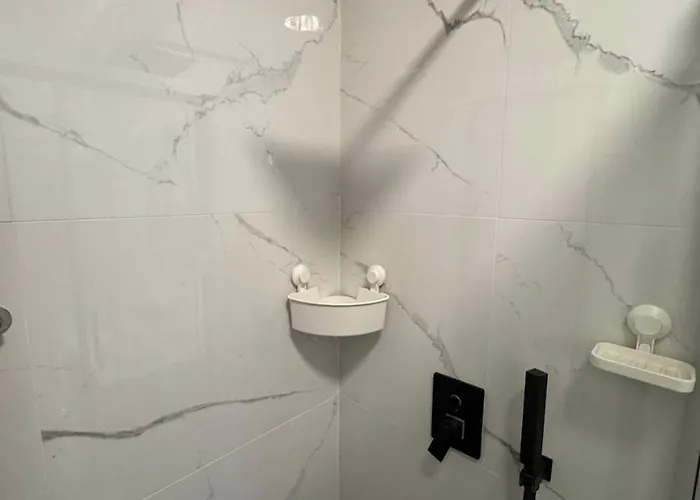 아파트 Nowoczesna Kawalerka W Zabytkowej Kamienicy W Centrum Miasta