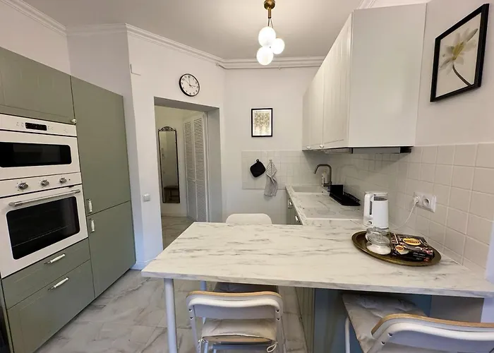 Nowoczesna Kawalerka W Zabytkowej Kamienicy W Centrum Miasta 포즈난